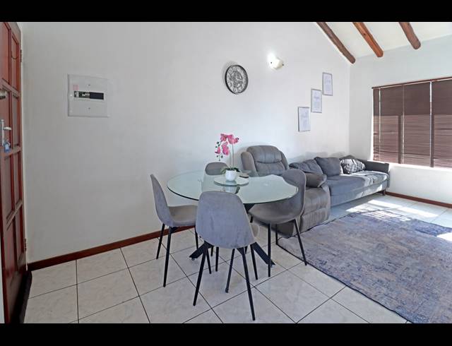 2 BEDROOM APARTMENT FOR SALE IN NORTHGATE